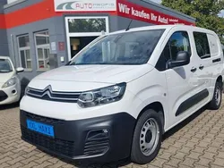 Weiß Gebraucht 2022 Citroën Berlingo Van / Kleinbus | 13.498 € (Guter Preis)