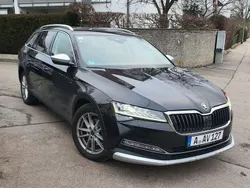 Schwarz Gebraucht 2021 Skoda Superb Kombi | 32.100 €