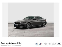 Grau Gebraucht 2022 BMW 520 Limousine | 32.940 € (Fairer Preis)