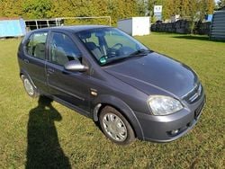 Grau Gebraucht 2011 Tata Indica Kleinwagen | 3.500 €