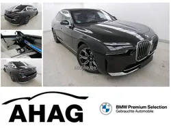 Schwarz Gebraucht 2024 BMW 740 Sport Line Limousine | 104.840 €