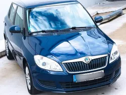 Blau Gebraucht 2010 Skoda Fabia Ambiente Kleinwagen | 5.499 € (Fairer Preis)