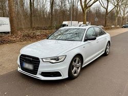 Weiß Gebraucht 2012 Audi A6 Black Edition Limousine | 15.400 € (Etwas zu teuer)