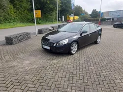 Schwarz Gebraucht 2013 Volvo S60 Kinetic Limousine | 9.100 € (Superpreis)