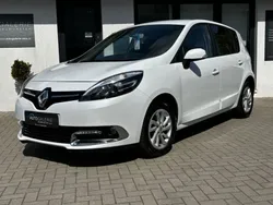Weiß Gebraucht 2014 Renault Scénic III Initiale Paris Van / Kleinbus | 4.980 € (Fairer Preis)