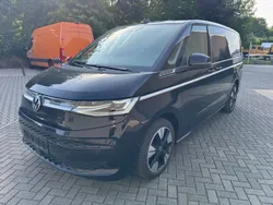 Schwarz Gebraucht 2023 VW T7 Style Van | 48.980 € (Superpreis)