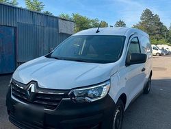 Weiß Gebraucht 2021 Renault Express Van / Kleinbus | 10.599 € (Guter Preis)