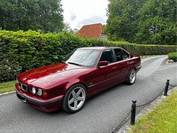 Rot Gebraucht 1994 BMW 525 | 7.950 €