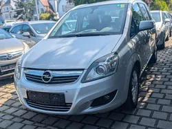 Silber Gebraucht 2012 Opel Zafira Family Van / Kleinbus | 5.990 € (Fairer Preis)