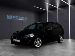 Black sapphire metallic Gebraucht 2016 BMW 220 M Sport Van / Kleinbus | 18.990 € (Teuer)