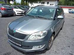 Grau Gebraucht 2012 Skoda Fabia Elegance Kombi | 2.300 € (Guter Preis)