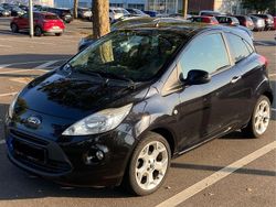Schwarz Gebraucht 2012 Ford Ka Titanium Kleinwagen | 4.200 € (Fairer Preis)