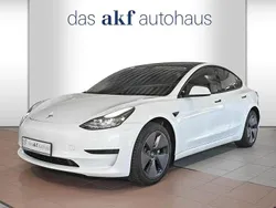 Weiß Gebraucht 2023 Tesla Model 3 Limousine | 31.950 € (Fairer Preis)