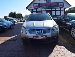 Grau Gebraucht 2008 Nissan Qashqai SUV | 6.990 € (Teuer)