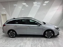 Silber Gebraucht 2025 Hyundai i30 N Line Limousine | 26.450 € (Fairer Preis)