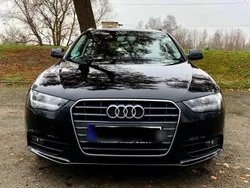 Schwarz Gebraucht 2015 Audi A4 Kombi | 13.000 € (Superpreis)