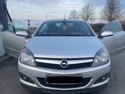 Silber Gebraucht 2007 Opel Astra Cabriolet Edition Cabrio | 5.500 € (Fairer Preis)