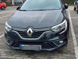 Schwarz Gebraucht 2019 Renault Mégane IV Life Limousine | 11.700 € (Fairer Preis)