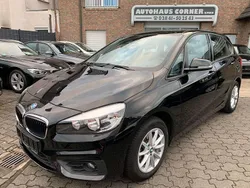 Schwarz Gebraucht 2015 BMW 218 Sport Line Van / Kleinbus | 13.950 € (Fairer Preis)