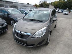 Braun Gebraucht 2013 Opel Meriva Edition Van / Kleinbus | 7.900 € (Fairer Preis)