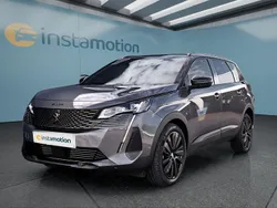 Grau Gebraucht 2023 Peugeot 5008 GTi Van / Kleinbus | 34.649 € (Teuer)