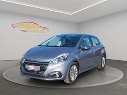 Grau Gebraucht 2018 Peugeot 208 Allure Kleinwagen | 13.490 € (Etwas zu teuer)