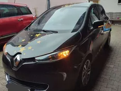 Schwarz Gebraucht 2015 Renault Zoe Intens Kleinwagen | 3.500 €