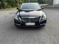 Schwarz Gebraucht 2011 Mercedes E250 Avantgarde Limousine | 10.999 € (Fairer Preis)