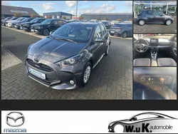 Grau Gebraucht 2024 Mazda 2 Limousine | 18.990 € (Guter Preis)
