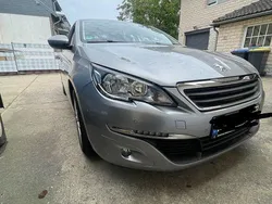 Grau Gebraucht 2016 Peugeot 308 Active Limousine | 10.500 € (Fairer Preis)