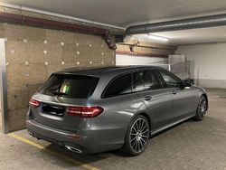 Grau Gebraucht 2021 Mercedes E450 AMG Limousine | 45.000 € (Fairer Preis)