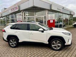 Weiß Gebraucht 2021 Toyota RAV4 Hybrid Team SUV | 35.930 € (Fairer Preis)