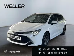 Weiß Gebraucht 2021 Toyota Corolla Team Kombi | 21.290 € (Fairer Preis)