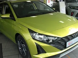 Grün Neu 2025 Hyundai i20 GO! Limousine | 18.550 € (Fairer Preis)
