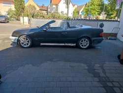 Schwarz Gebraucht 2001 Mercedes CLK320 Cabrio | 4.950 € (Guter Preis)