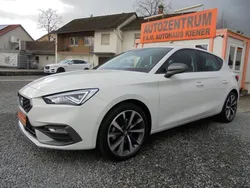 Weiß Gebraucht 2020 Seat Leon FR Limousine | 21.990 € (Fairer Preis)