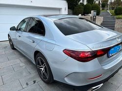 Silber Gebraucht 2024 Mercedes E400 Limousine | 74.900 €