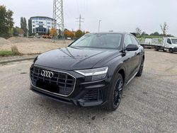 Schwarz Gebraucht 2021 Audi Q8 SUV | 48.999 €
