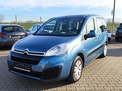 Blau Gebraucht 2015 Citroën Berlingo Feel Van / Kleinbus | 10.990 € (Etwas zu teuer)