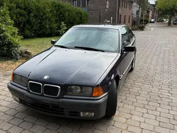Violet Gebraucht 1995 BMW 316 Compact Kleinwagen | 2.500 €