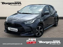 Grau Neu 2024 Toyota Yaris Hybrid Team Limousine | 23.390 € (Superpreis)