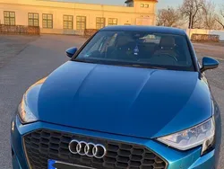 Blau Gebraucht 2021 Audi A3 Sportback e-tron Design Limousine | 24.000 € (Fairer Preis)