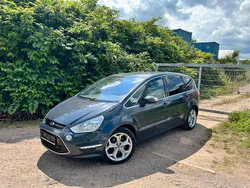 Grau Gebraucht 2013 Ford S-MAX S Van / Kleinbus | 5.000 € (Guter Preis)