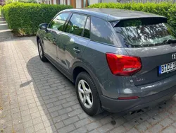 Grau Gebraucht 2017 Audi Q2 SUV | 11.350 € (Guter Preis)