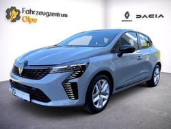 Grau Gebraucht 2025 Renault Clio V Evolution Limousine | 19.490 € (Fairer Preis)