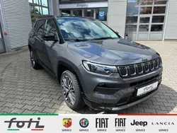 Graphite grey metallic Gebraucht 2024 Jeep Compass Summit SUV | 31.990 € (Fairer Preis)