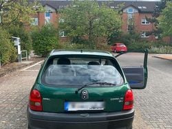 Grün Gebraucht 1997 Opel Corsa Kleinwagen | 1.100 € (Fairer Preis)
