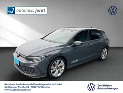 Grau Gebraucht 2024 VW Golf VIII GTD Limousine | 37.575 € (Fairer Preis)