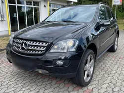 Schwarz Gebraucht 2008 Mercedes ML280 Edition 1 SUV | 6.400 €