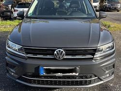 Grau Gebraucht 2020 VW Tiguan SUV | 24.000 € (Fairer Preis)